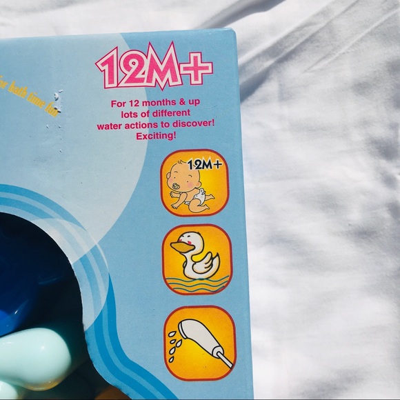 NWT Bath toy Whale WITH SUCTION CUPS!! 12 MONTHS & UP - Picture 10 of 11